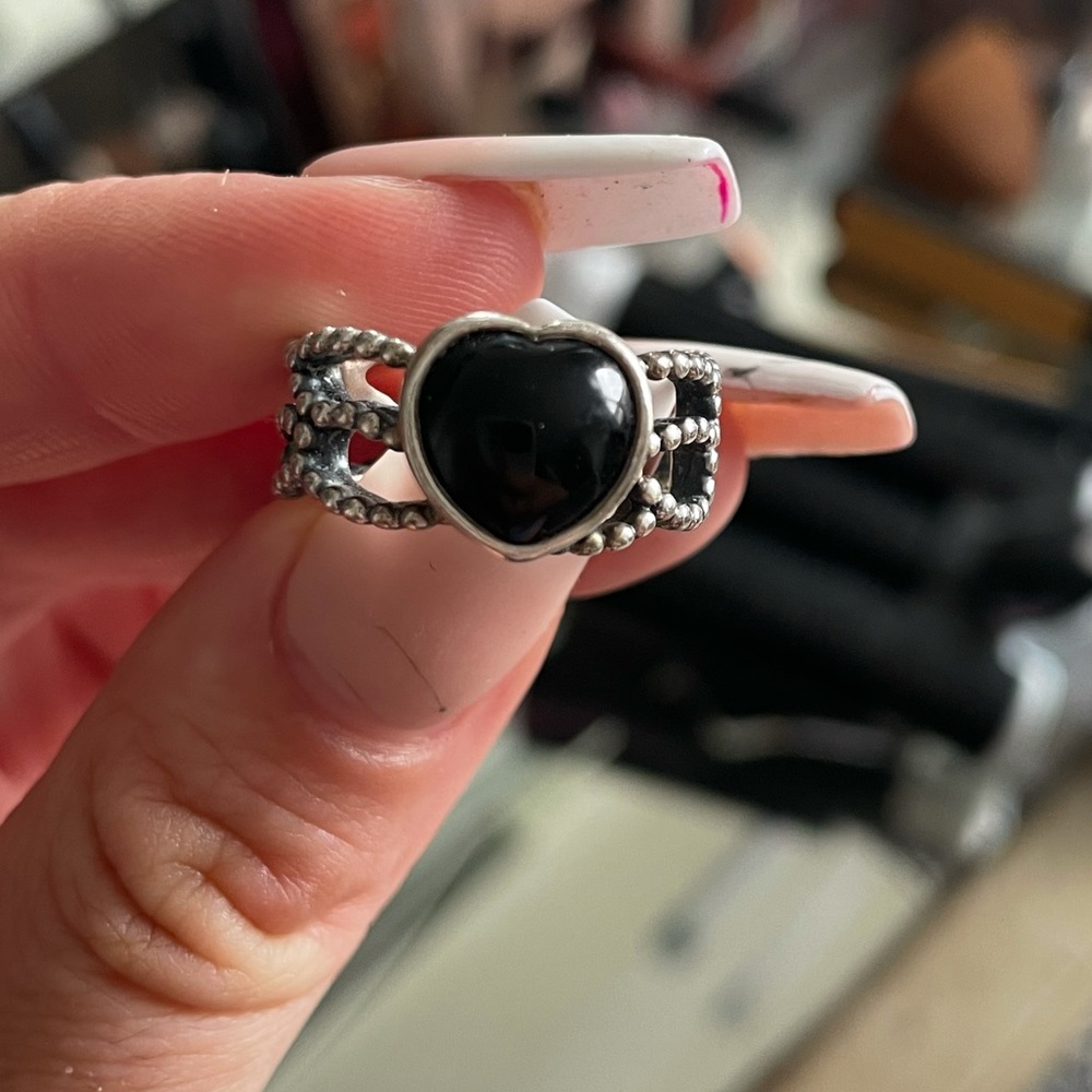 Pandora ring